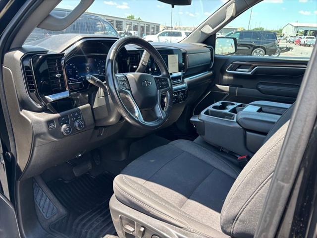 2022 Chevrolet Silverado 1500 4WD Crew Cab Short Bed RST