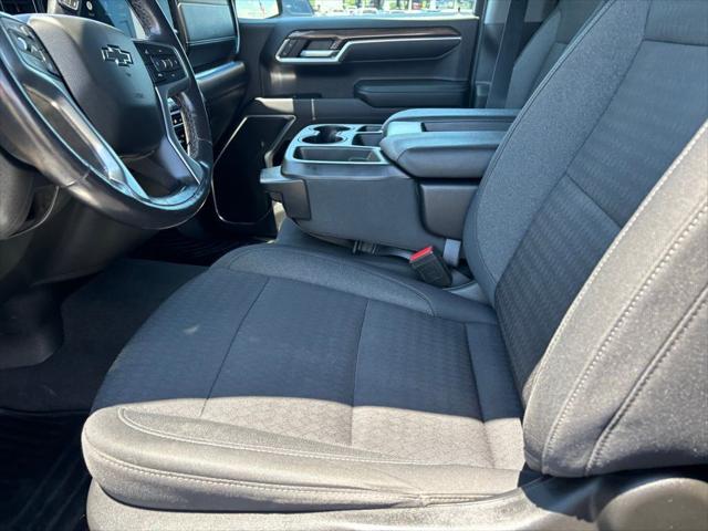 2022 Chevrolet Silverado 1500 4WD Crew Cab Short Bed RST