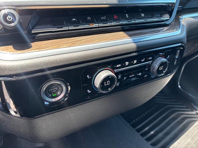 2022 Chevrolet Silverado 1500 4WD Crew Cab Short Bed RST