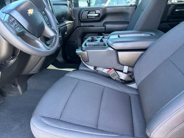 2024 Chevrolet Silverado 2500HD 4WD Crew Cab Standard Bed Custom
