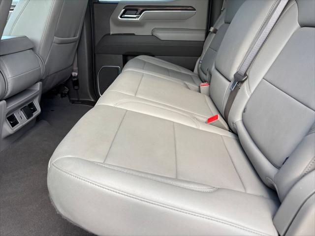2025 GMC Sierra 1500 4WD Crew Cab Short Box SLT
