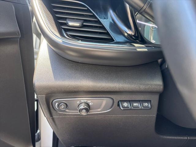 2022 Buick Envision FWD Essence