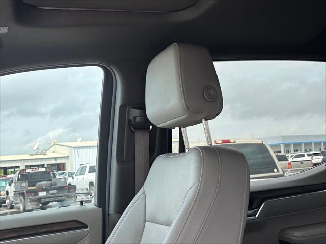 2023 GMC Sierra 1500 4WD Crew Cab Short Box SLT