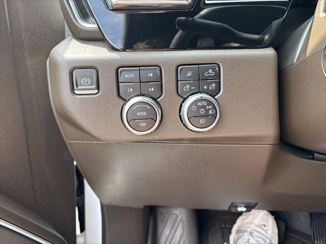 2023 GMC Sierra 1500 4WD Crew Cab Short Box SLT