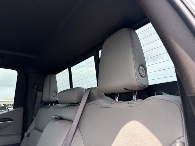 2023 GMC Sierra 1500 4WD Crew Cab Short Box SLT