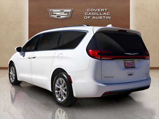 2022 Chrysler Pacifica Touring L AWD