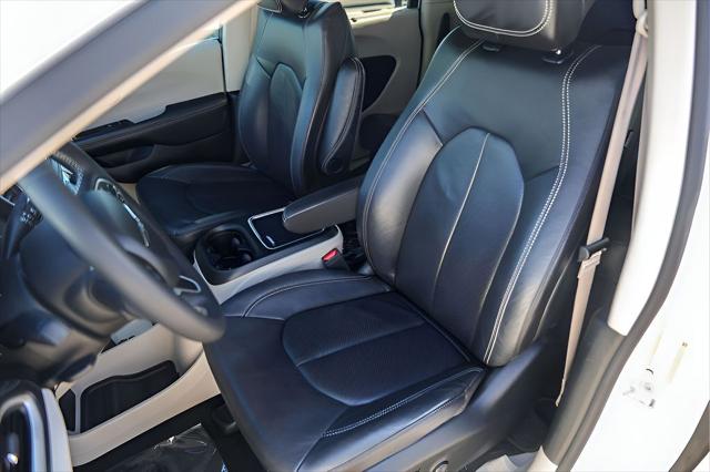 2022 Chrysler Pacifica Touring L AWD