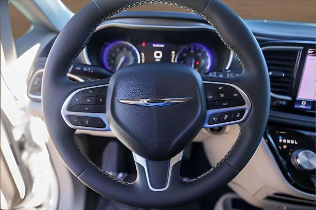 2022 Chrysler Pacifica Touring L AWD