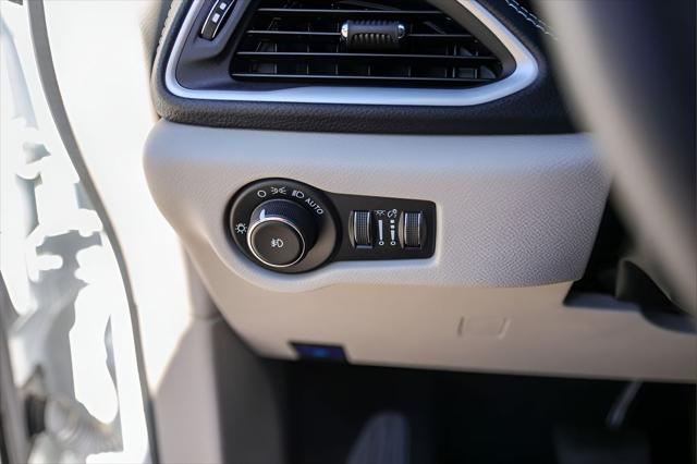 2022 Chrysler Pacifica Touring L AWD