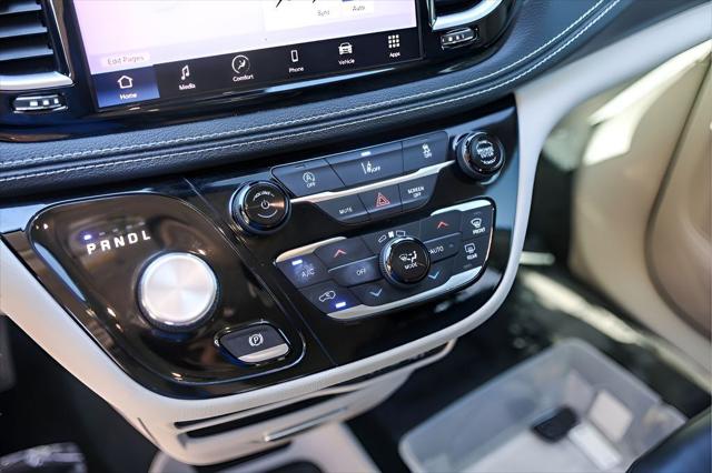 2022 Chrysler Pacifica Touring L AWD