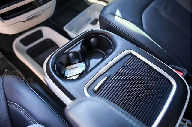 2022 Chrysler Pacifica Touring L AWD