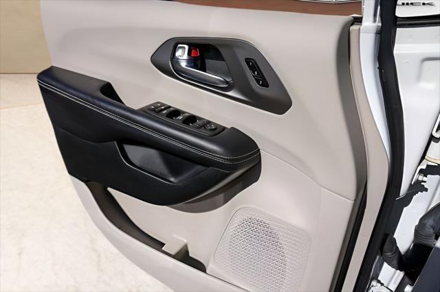 2022 Chrysler Pacifica Touring L AWD