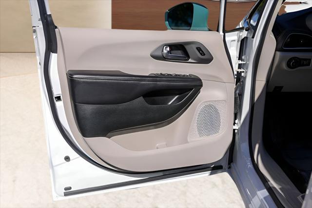 2022 Chrysler Pacifica Touring L AWD