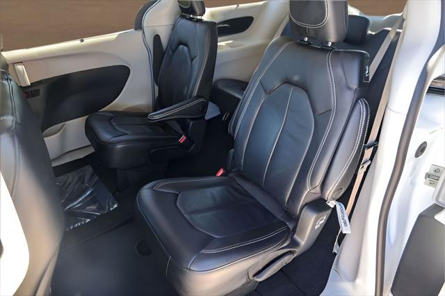 2022 Chrysler Pacifica Touring L AWD