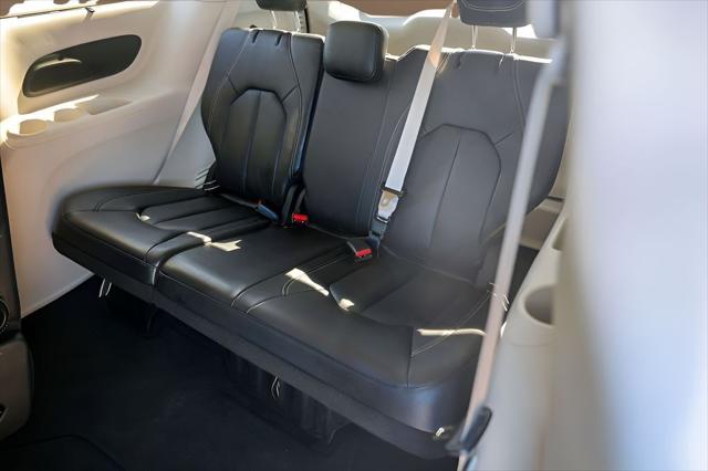 2022 Chrysler Pacifica Touring L AWD