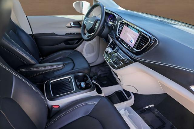 2022 Chrysler Pacifica Touring L AWD