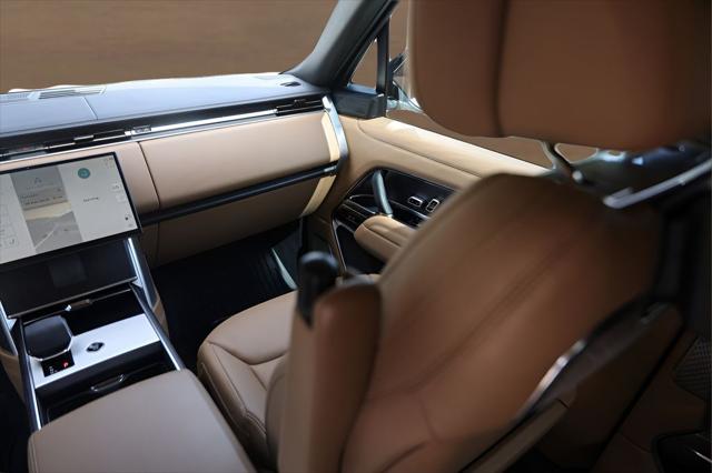 2025 Land Rover Range Rover P530 Autobiography