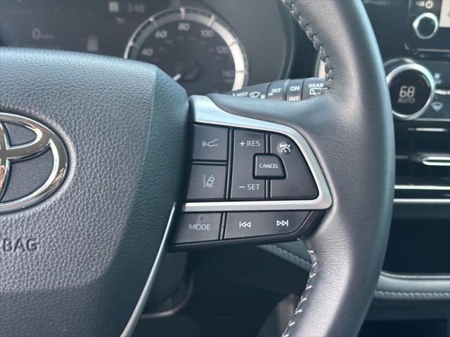2025 Toyota Highlander LE