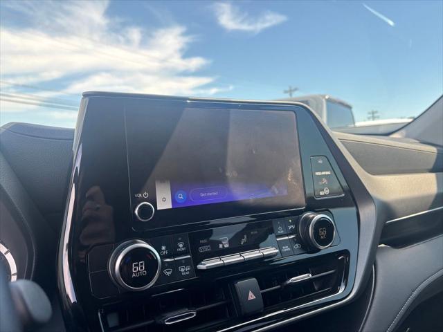 2025 Toyota Highlander LE