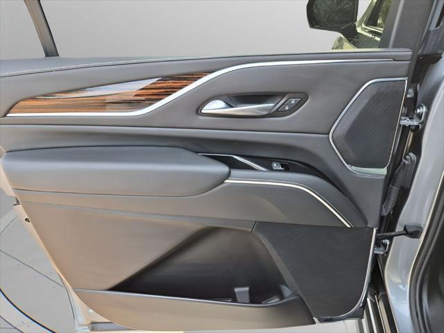 2024 Cadillac Escalade ESV 4WD Premium Luxury