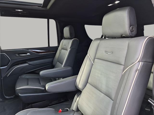 2024 Cadillac Escalade ESV 4WD Premium Luxury