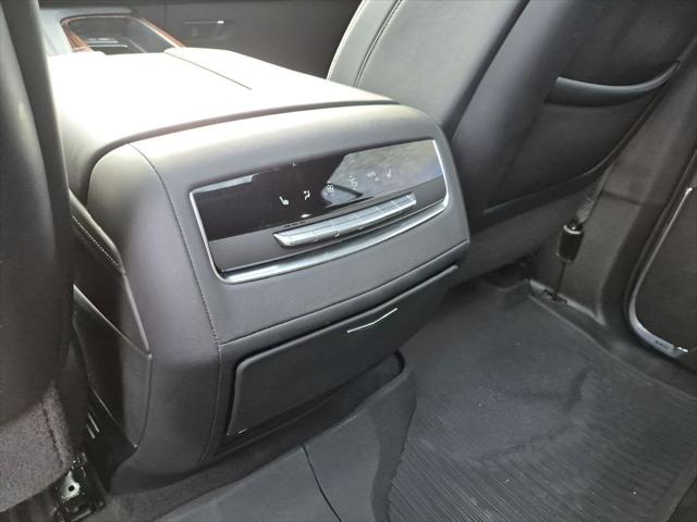 2024 Cadillac Escalade ESV 4WD Premium Luxury
