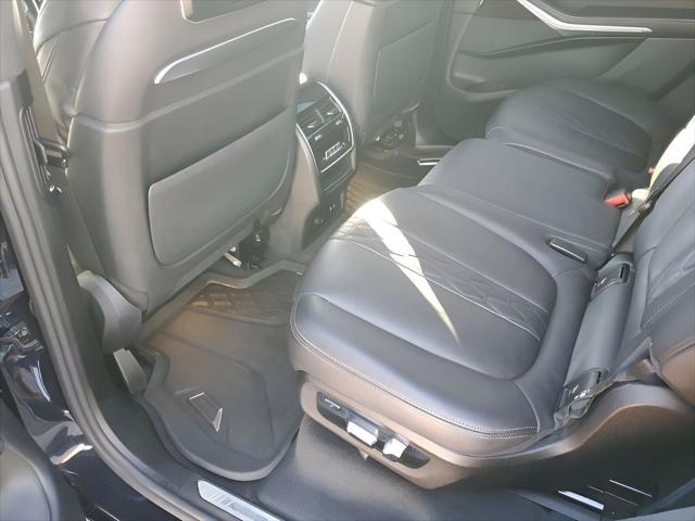 2023 BMW X7 xDrive40i