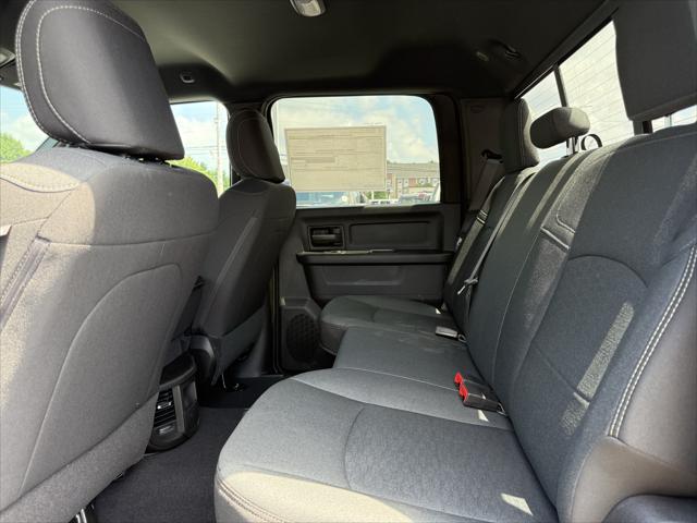 2026 Ram 2500 Black Express Crew Cab 4x4 64 Box