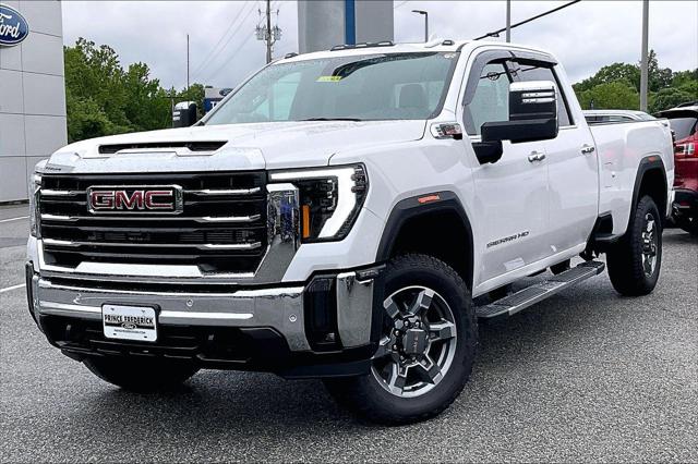 2025 GMC Sierra 3500HD 4WD Crew Cab Long Bed SLT