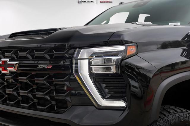 2025 Chevrolet Silverado 2500HD 4WD Crew Cab Standard Bed ZR2