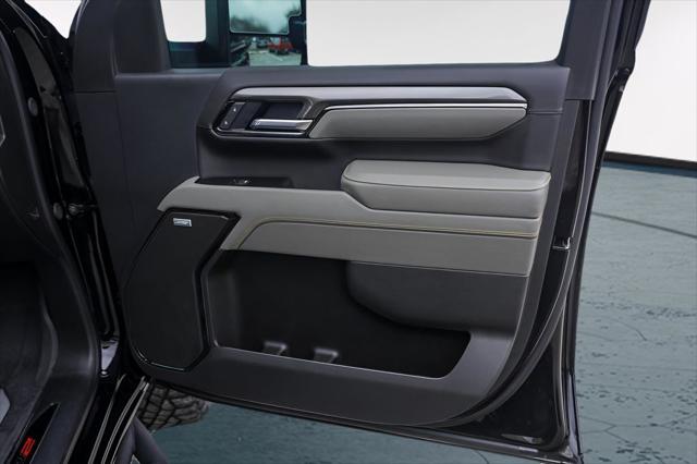2025 Chevrolet Silverado 2500HD 4WD Crew Cab Standard Bed ZR2