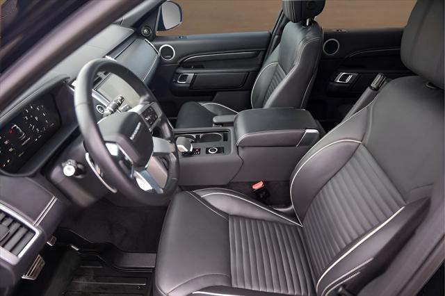 2024 Land Rover Discovery P360 Metropolitan Edition