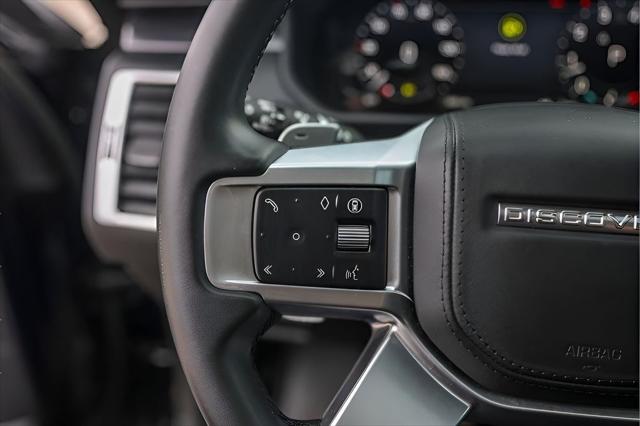 2024 Land Rover Discovery P360 Metropolitan Edition