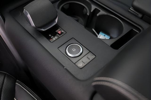 2024 Land Rover Discovery P360 Metropolitan Edition