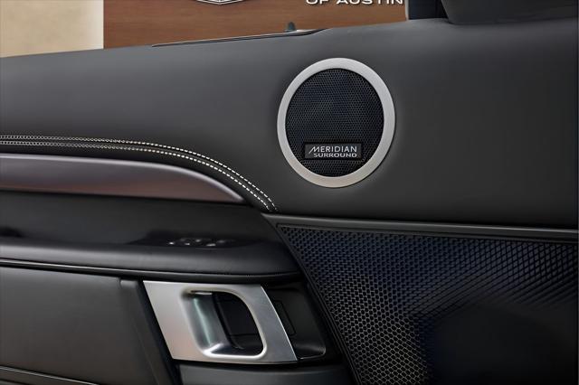 2024 Land Rover Discovery P360 Metropolitan Edition