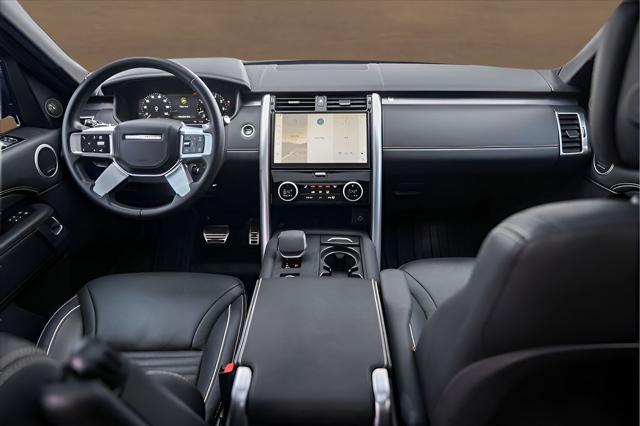 2024 Land Rover Discovery P360 Metropolitan Edition