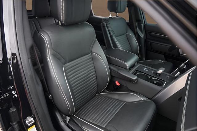 2024 Land Rover Discovery P360 Metropolitan Edition
