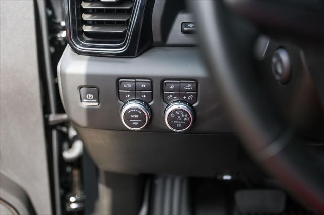 2025 GMC Sierra 1500 4WD Crew Cab Short Box AT4