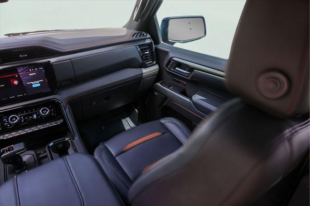 2025 GMC Sierra 1500 4WD Crew Cab Short Box AT4
