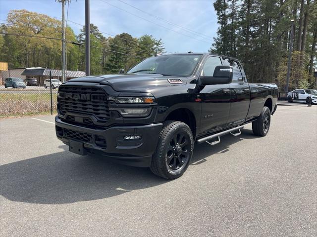 2025 RAM 3500 Big Horn Crew Cab 4x4 8 Box
