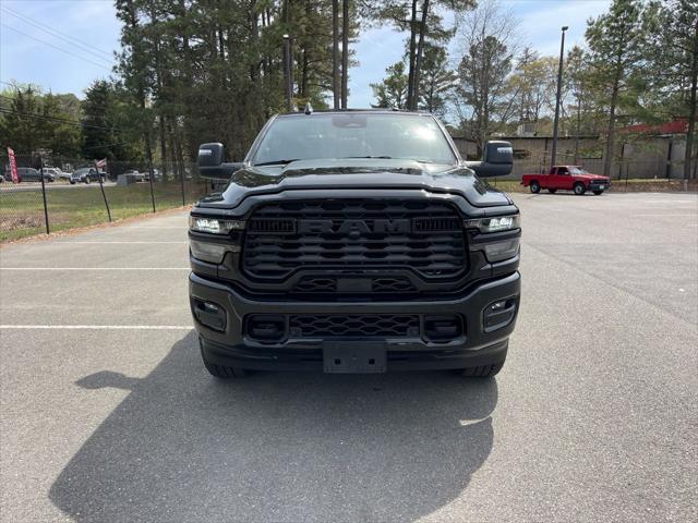 2025 RAM 3500 Big Horn Crew Cab 4x4 8 Box