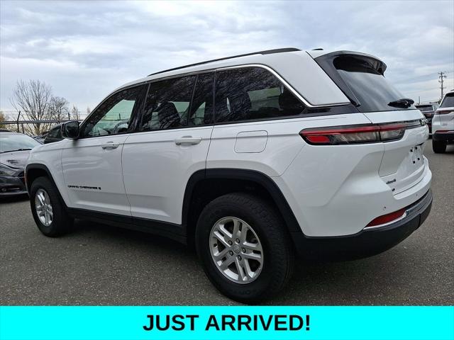 2023 Jeep Grand Cherokee Laredo 4x4 2023 Jeep Grand Cherokee Laredo 4x4