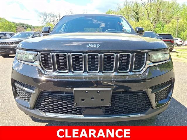 2023 Jeep Grand Cherokee Laredo 4x4