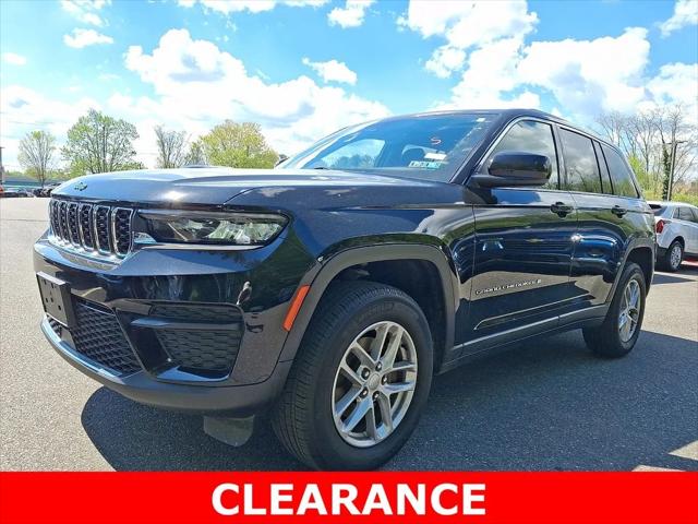 2023 Jeep Grand Cherokee Laredo 4x4