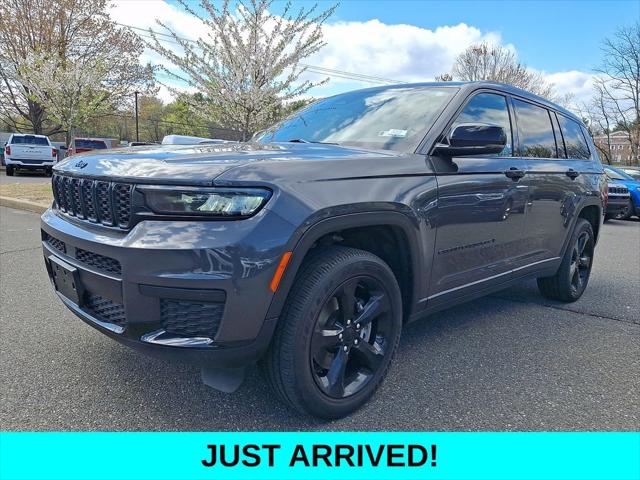 2023 Jeep Grand Cherokee L Altitude 4x4 2023 Jeep Grand Cherokee L Altitude 4x4