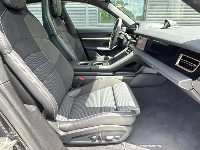 2025 Porsche Taycan 4S