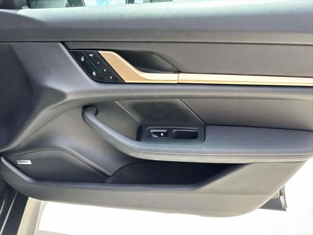 2025 Porsche Taycan 4S
