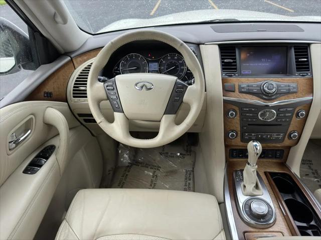 2013 INFINITI QX56 Standard
