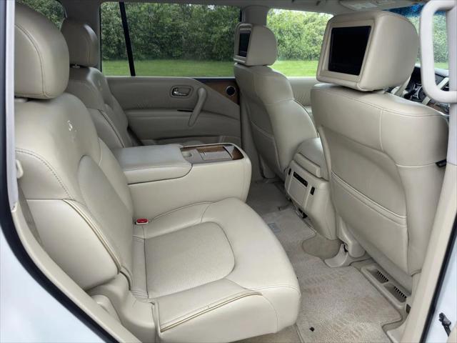 2013 INFINITI QX56 Standard