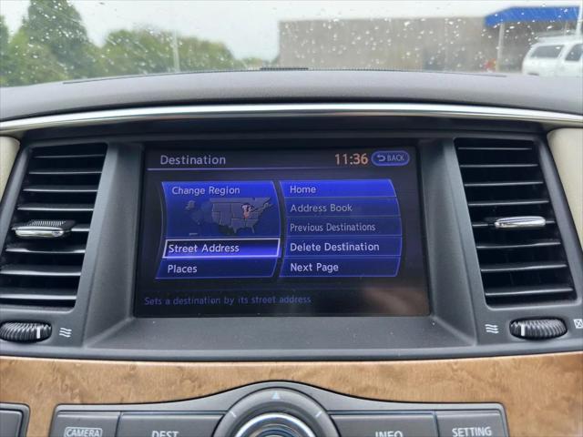 2013 INFINITI QX56 Standard